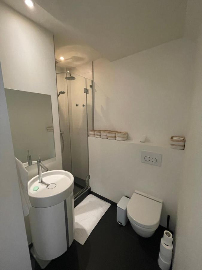 Apartment In Trendy Chatelain Center Brussels Area Little Garden Internet Wifi Экстерьер фото
